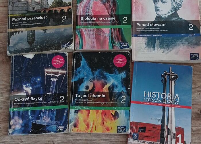Grajewo ogłoszenia: Sprzedam książki po 25