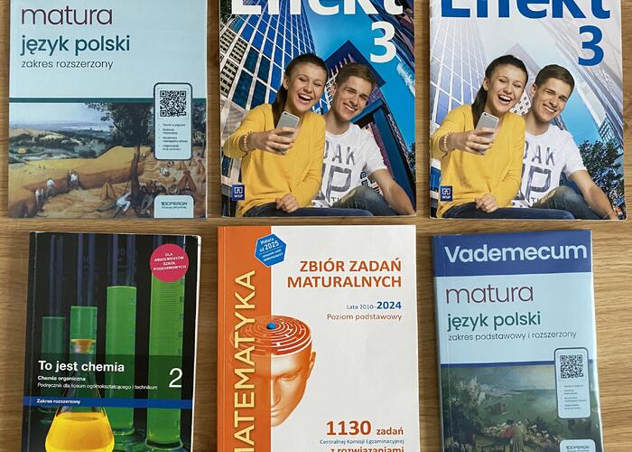 Grajewo ogłoszenia: Sprzedam książki. Ćwiczenia NIE są uzupełnione