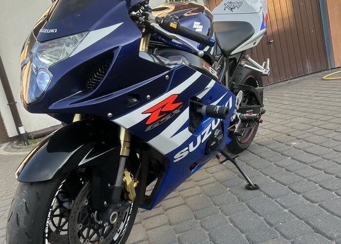 Grajewo ogłoszenia: Sprzedam motocykl  Suzuki gsxr 600 
2004r 
Skrzynia chodzi dobrze...