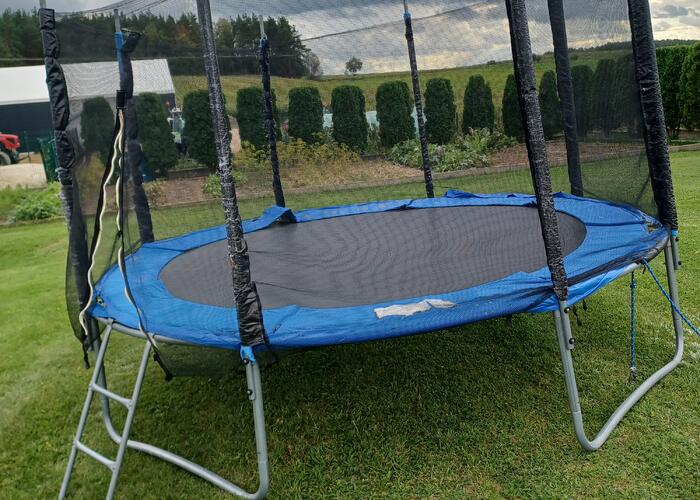 Grajewo ogłoszenia: Sprzedam trampolinę, siatka do wymiany, średnica 3metry