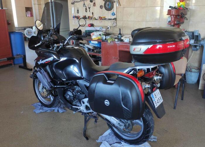 Grajewo ogłoszenia: Sprzedam motocykl Hondę Varadero Vl1000 2004 rok na wtrysku...