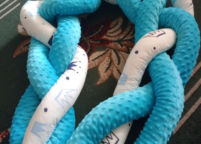 Grajewo ogłoszenia: sprzedam warkocz do łóżeczka.