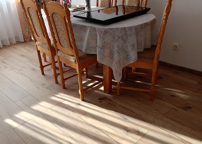 Grajewo ogłoszenia: Spszedam stół i sześć kszeseł.Stan bardzo dobry odbiór w...