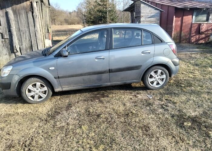 Grajewo ogłoszenia: Sprzedam Kia Rio 2009 r 1,5 CRDI auto posiada 4 el szyby el...