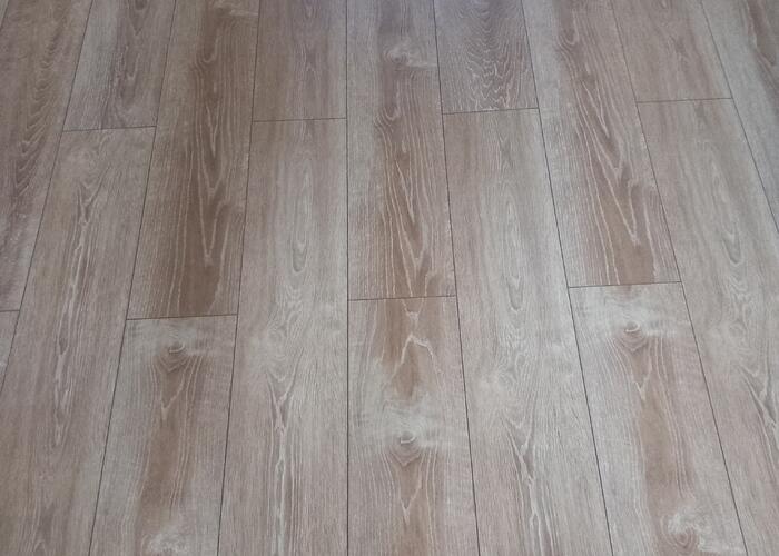 Grajewo ogłoszenia: Posiadam panele 20 m + listwy. Stan bdb. 
Umywalka dł.45 cm....