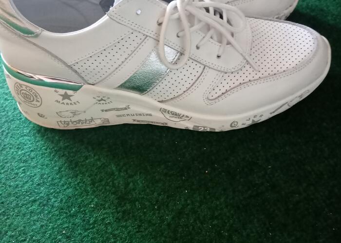 Grajewo ogłoszenia: Sprzedam buty w stanie idealnym rozmiar 41 długość wkładki 26 cm.