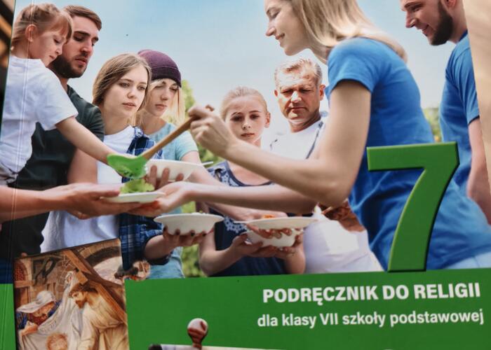 Grajewo ogłoszenia: Oddam książkę z religii