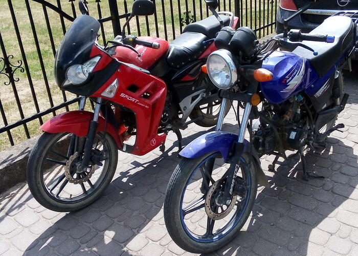 Grajewo ogłoszenia: Sprzedam motorki widoczne na zdjęciu sprawne zarejestrowane...