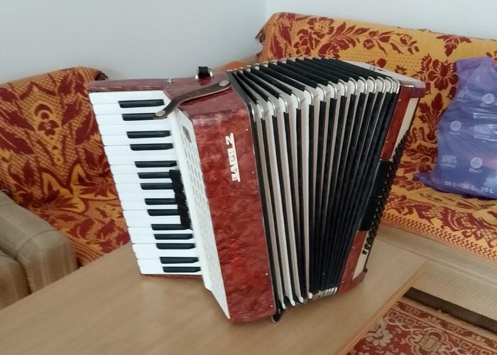Grajewo ogłoszenia: Sprzedam akordeon mało  używany
