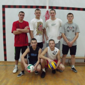 2. Volleyball Players Wojewodzin