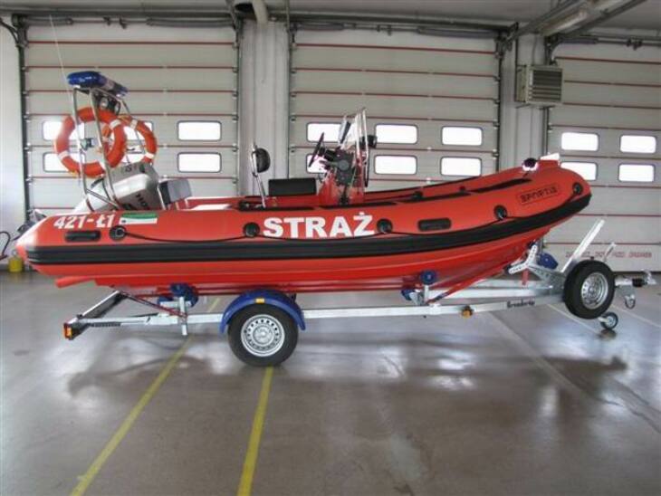 Nowa łódź dla strażaków