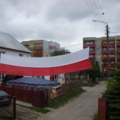 8. Największa flaga w Grajewie fot. Podpis: Fan Club Pub 