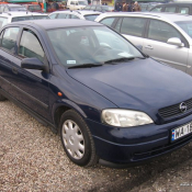 19. Opel Astra, 2000 r., 1.4 E - 7999 zł 