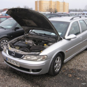 5. Opel Vectra kombi, 2001 r., 2.2 DTI - 11 500 zł 