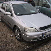 16. Opel Astra, 2000 r., 1.4 E - 9 800 zł 