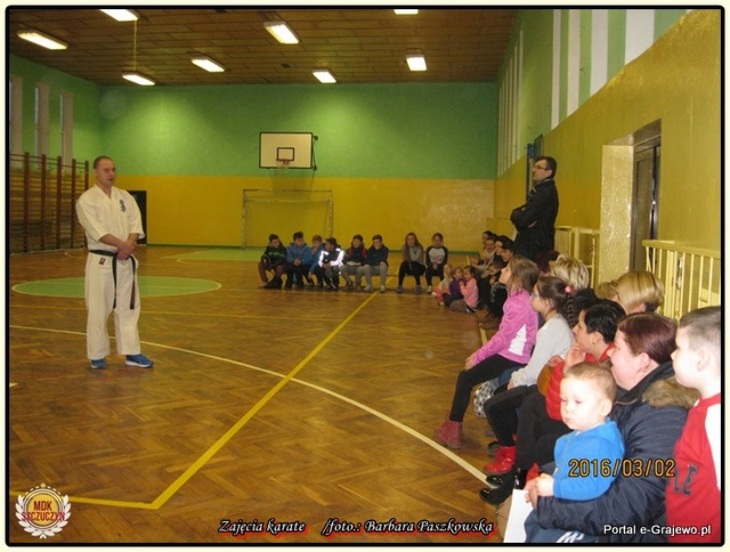 Zajęcia karate (foto)