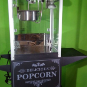 7. Maszyna do popcornu