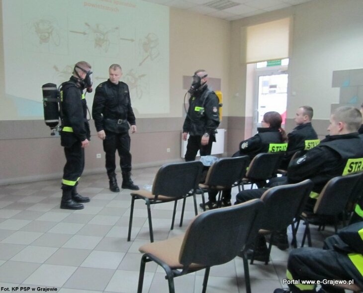 Szkolenie strażaków ratowników
