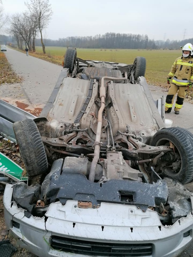 Poranny wypadek na trasie Szczuczyn - Bzury