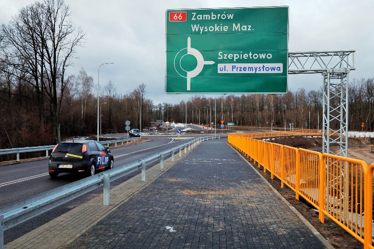 Rail Baltica - nowy wiadukt nad torami w Szepietowie
