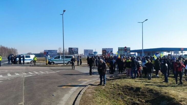  Ogromna kolejka na granicy z Białorusią