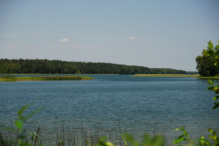 W jeziorze Serwy utonął 82-latek