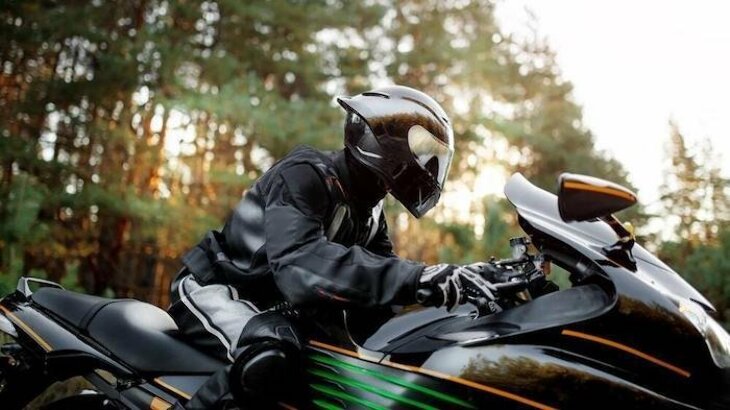 Pierwszy kask motocyklowy - czym wyróżnia się dobry kask motocyklowy?