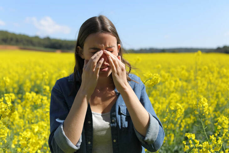 Alergia a łzawiące oczy: z czego wynika i jak radzić sobie z problemem?