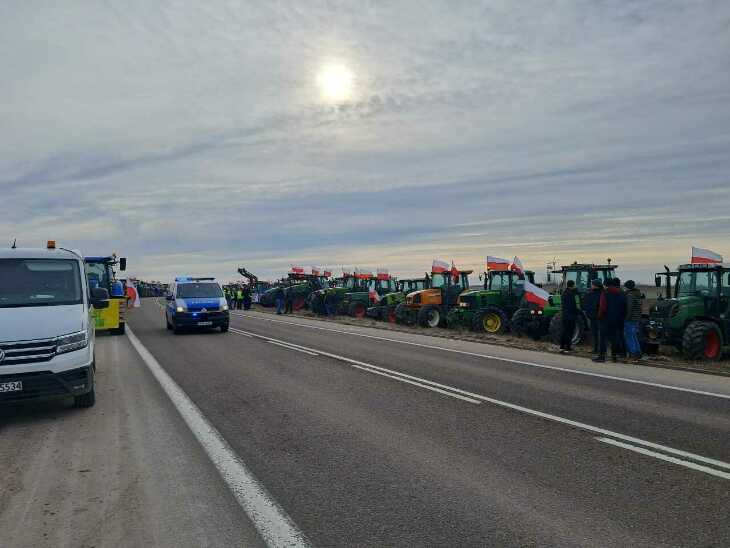Rolnicy i myśliwi ponownie zablokowali drogi