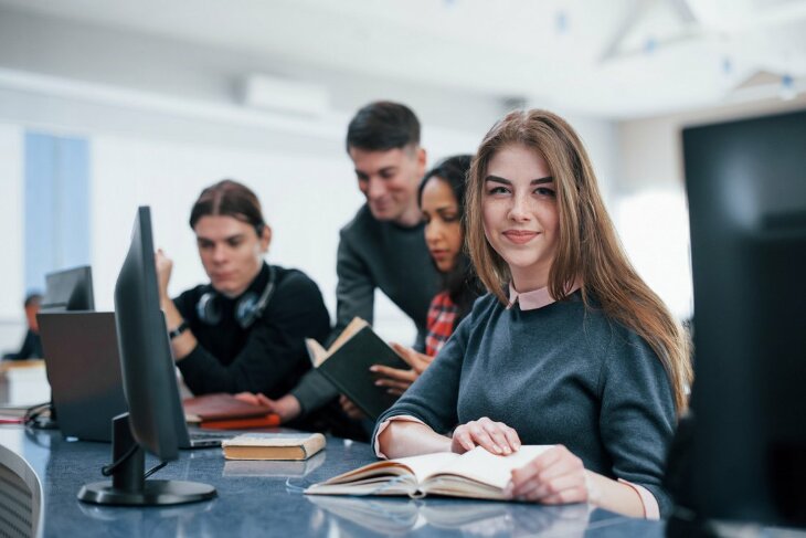 Zostań magistrem administracji - to Twój krok do stabilnej kariery