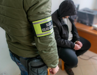 Czerpali korzyści z handlu nielegalnym alkoholem