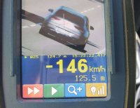 Przekroczył  prędkość o 96 km/h w obszarze zabudowanym