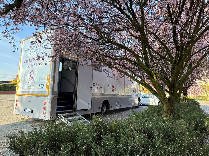 Zbadaj piersi i wyprzedź raka! Bezpłatna mammografia