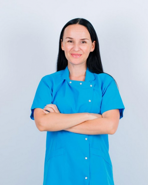 Mundurki medyczne - profesjonalizm, komfort i bezpieczeństwo w pracy służby zdrowia