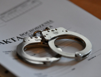 Pracownik banku usłyszał 271 zarzutów oszustwa
