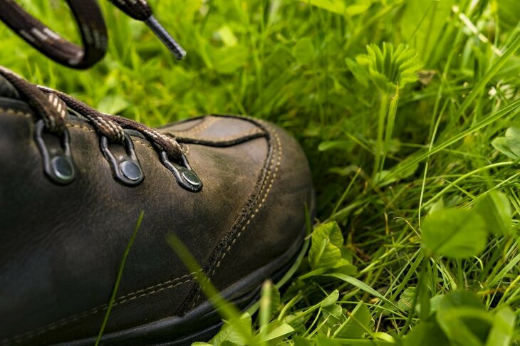 Jak wybrać buty trekkingowe dla osób z małym rozmiarem stopy?