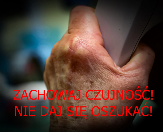 Spakował swoje oszczędności do reklamówki