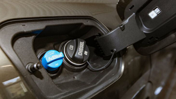 Wtryskiwacz AdBlue w układzie SCR - krystalizacja, czyszczenie i kontrola strugi