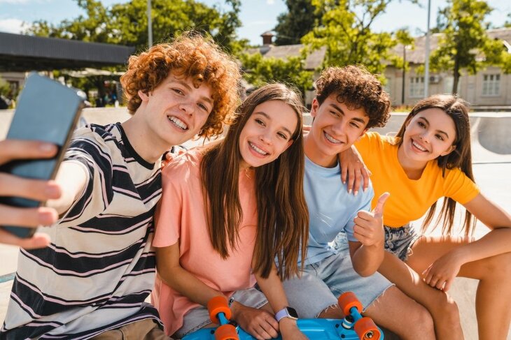 Ostatnie dni na zgłoszenie! Twoje słowo może być następnym zwycięzcą Młodzieżowego Słowa Roku 2025