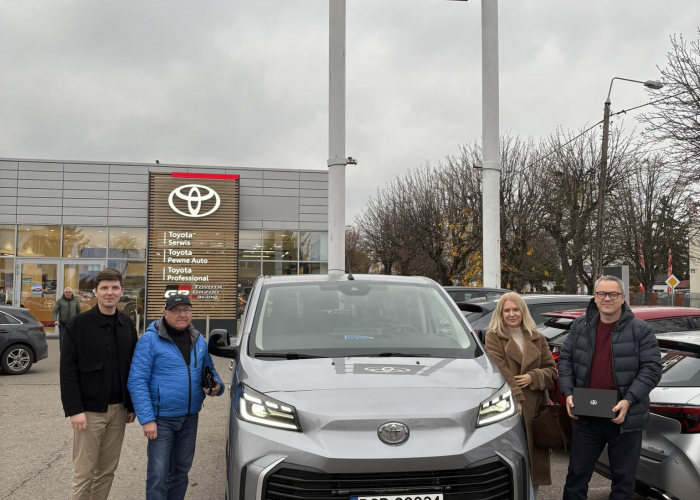 Nowoczesny pojazd do przewozu osób niepełnosprawnych