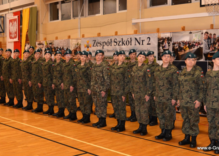 Przyrzeczenie Strzeleckich klas mundurowych