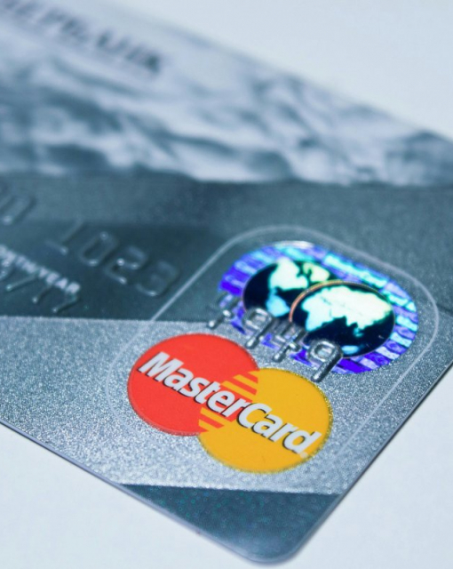 Jak rozpoznać bank po numerze konta i ile naprawdę trwają sesje przelewów?