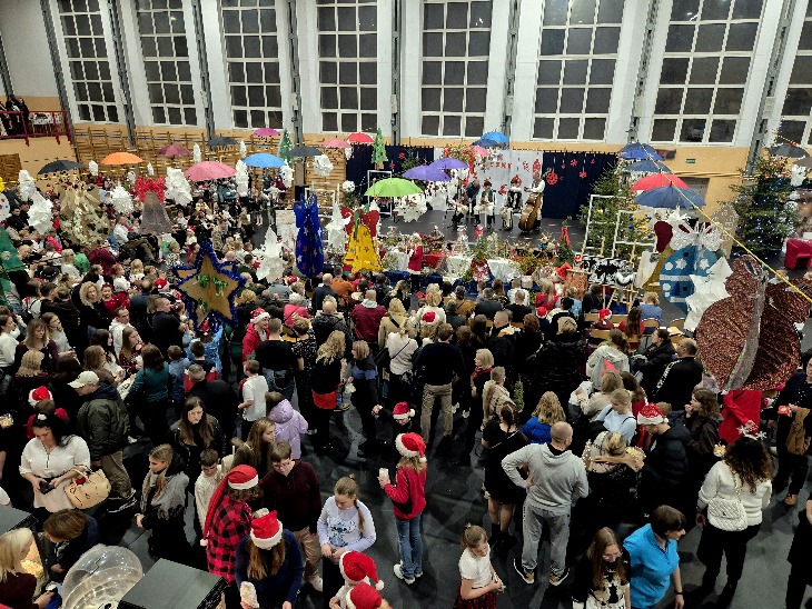 Festyn Bożonarodzeniowy w SP2 już za nami!
