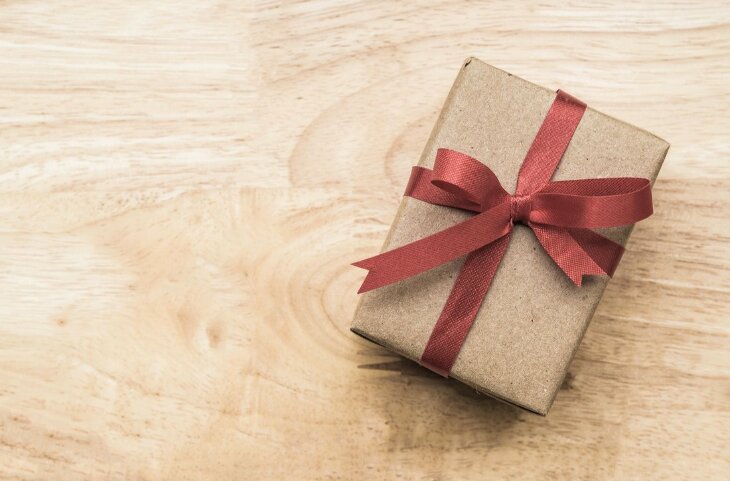 Więcej niż upominek - jak gadżety reklamowe kształtują relacje z klientem