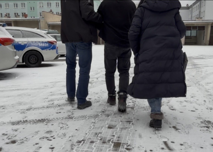 Augustów. Ojciec zaatakował nożem 6-letnią córkę