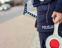 31-latek stracił prawo jazdy i dostał 2000 zł mandatu