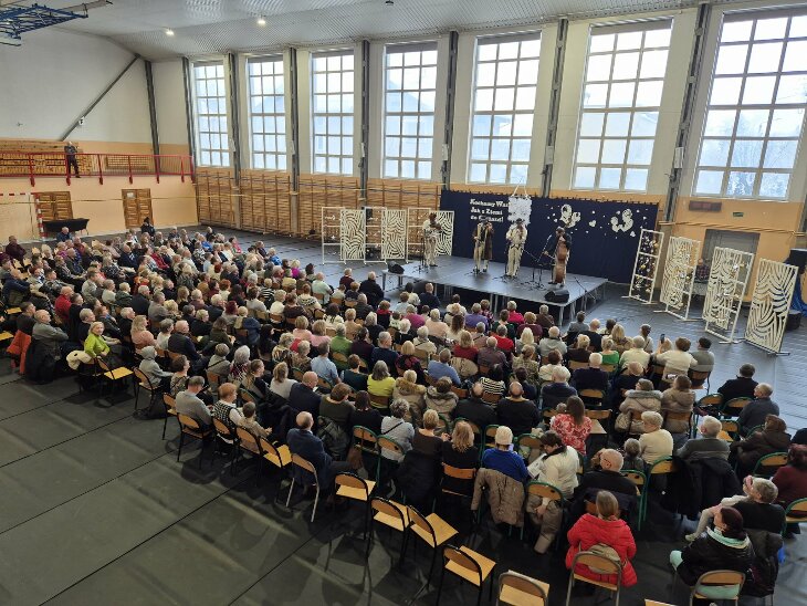 SP2 Koncert góralski z okazji Dnia Babci i Dziadka