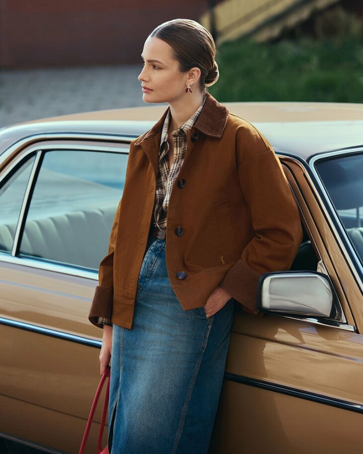 Jak ubrać się do biura zimą, aby wyglądać profesjonalnie i czuć się dobrze?