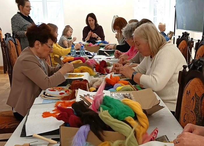 Relacja z Warsztatów Filcowania na Sucho