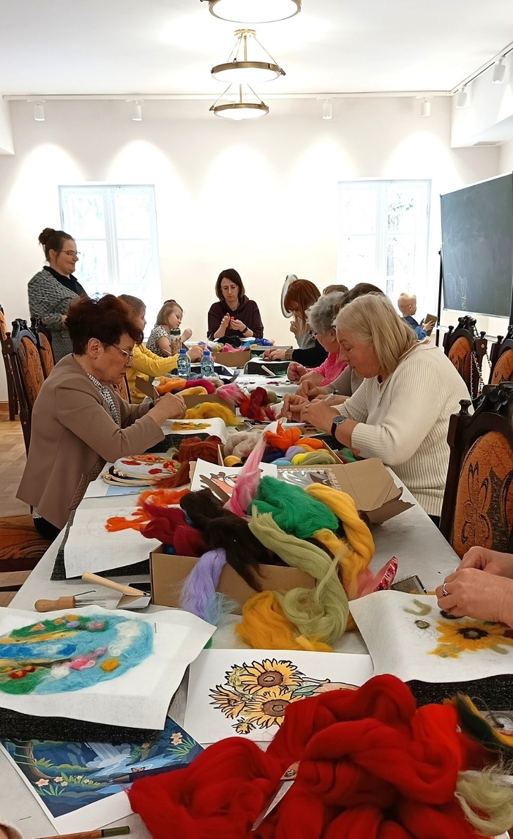 Relacja z Warsztatów Filcowania na Sucho